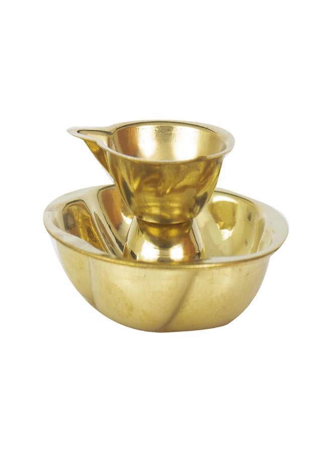 Spillbox مصباح زيتي تقليدي مصنوع يدويًا من النحاس الأصفر من Spillbox للطقوس الدينية | مصباح زيتي صغير مع طبق | مصباح آرتي ديباك لتزيين معبد المنزل | هدية ديوالي ديبام (1) - مصباح زهرة اللوتس - Image 2